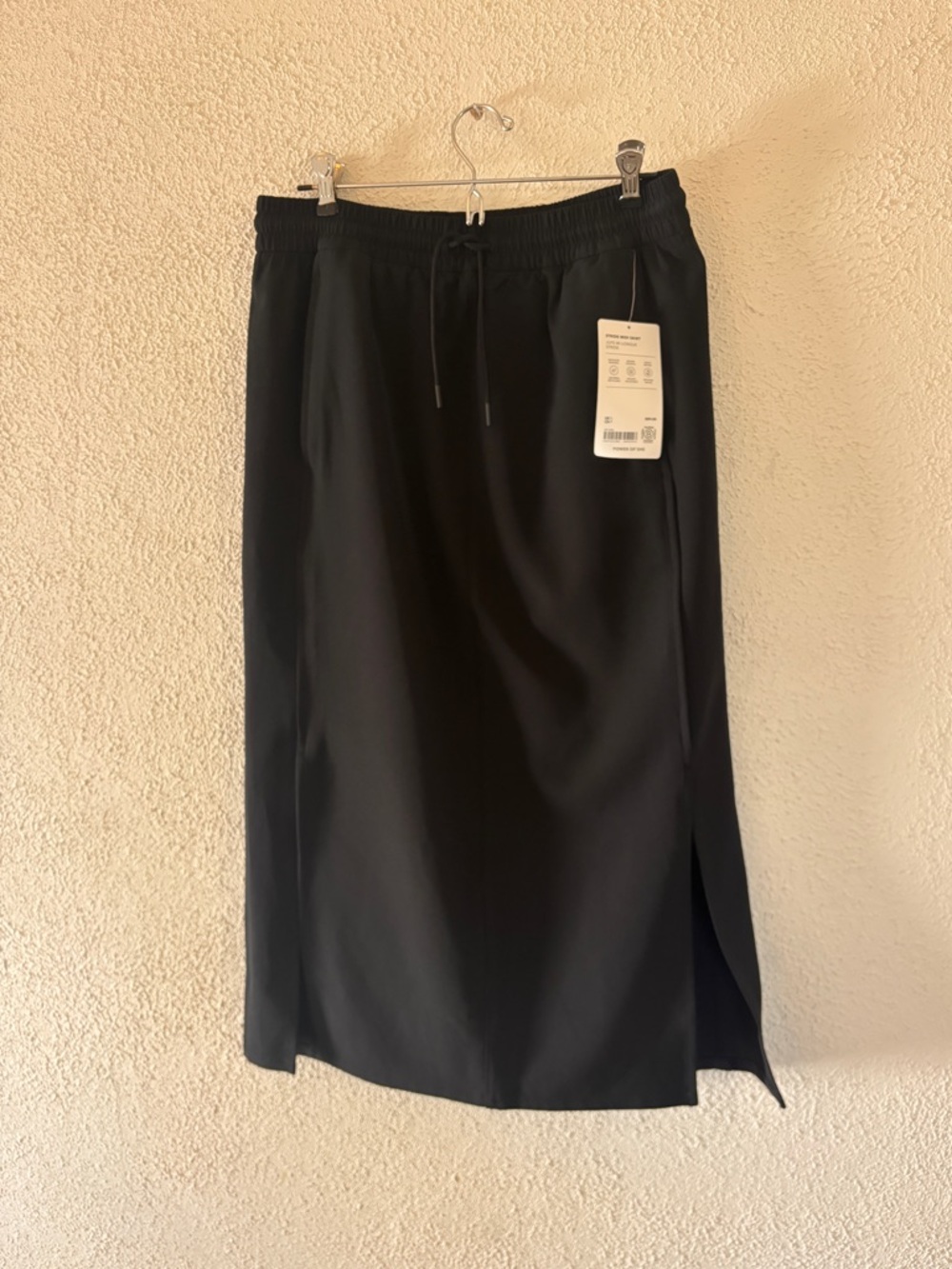 🆕 NWT Athleta Stride Midi Skirt